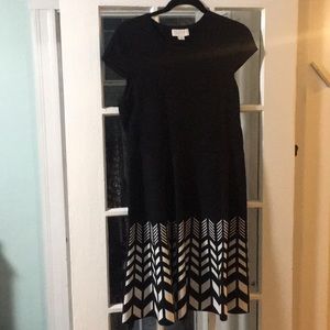 Jessica Simpson black and white dress
